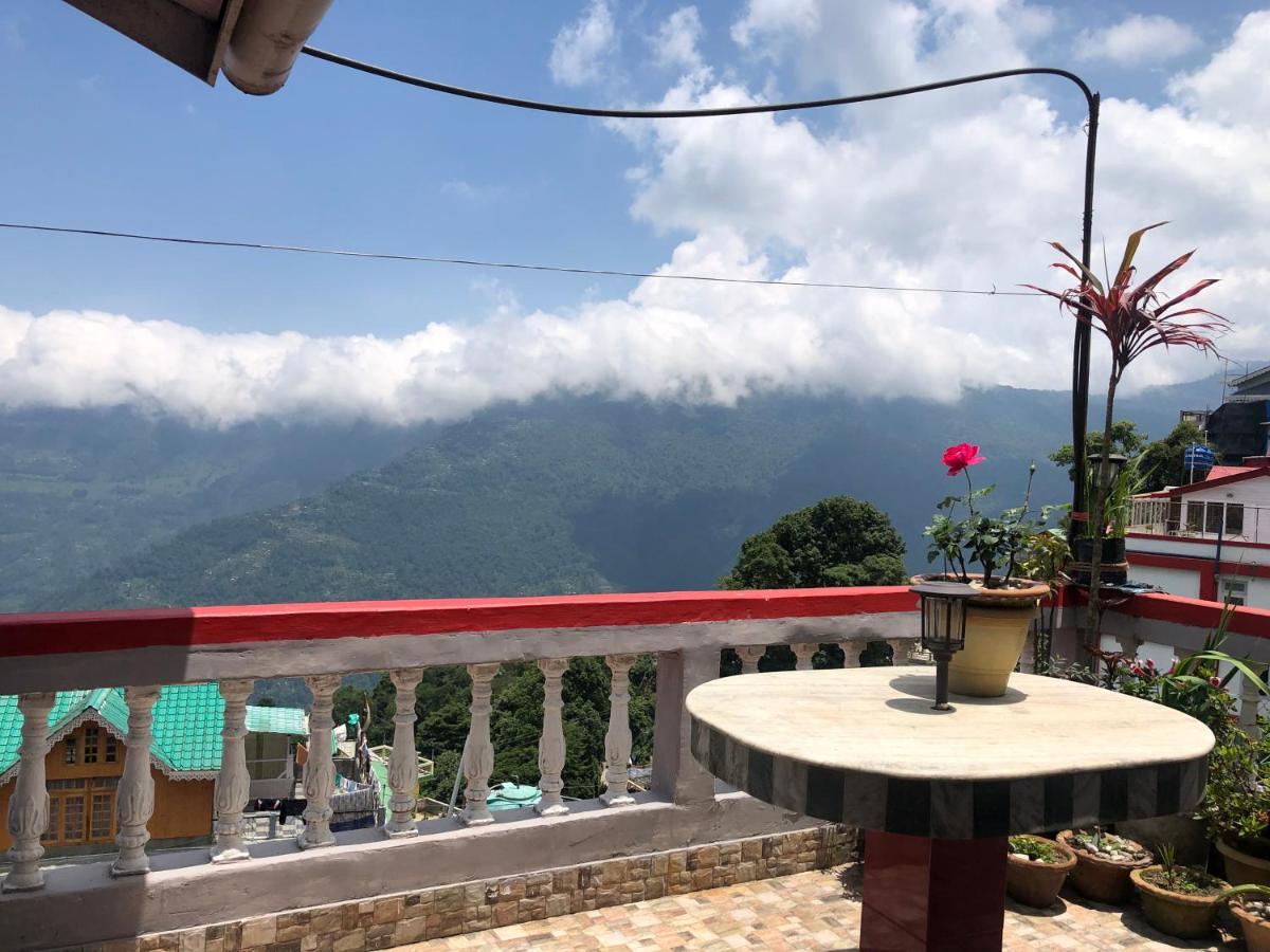 Raibas Homestay Νταρτζίλινγκ Εξωτερικό φωτογραφία